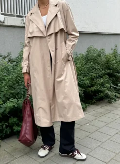 Recycled Tech Trench Coat*AIM’N Best