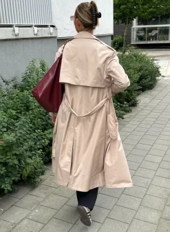 Recycled Tech Trench Coat*AIM’N Best