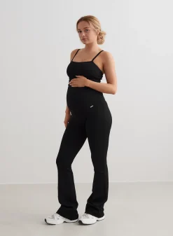 Black Ribbed Seamless Flare Maternity Tights*AIM’N Online