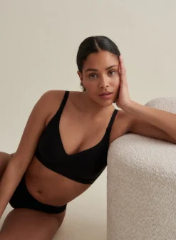 Black Soft Bra*AIM’N Discount