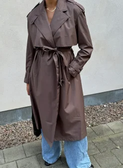 Recycled Tech Trench Coat*AIM’N New