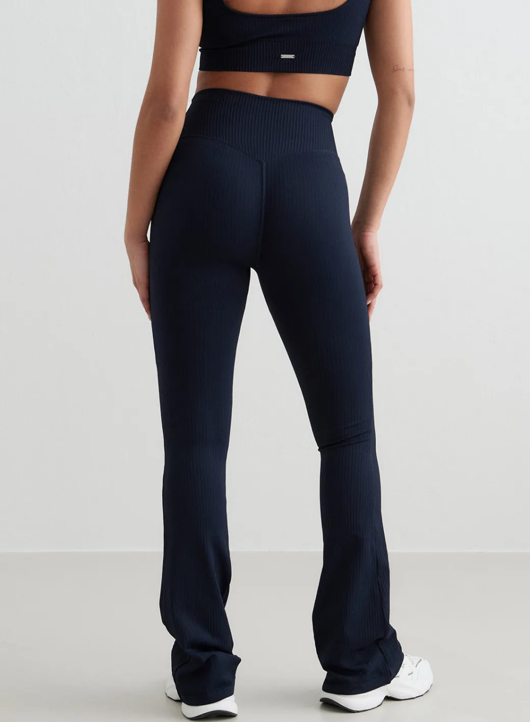 Ribbed Seamless Flare Tights*AIM’N Outlet
