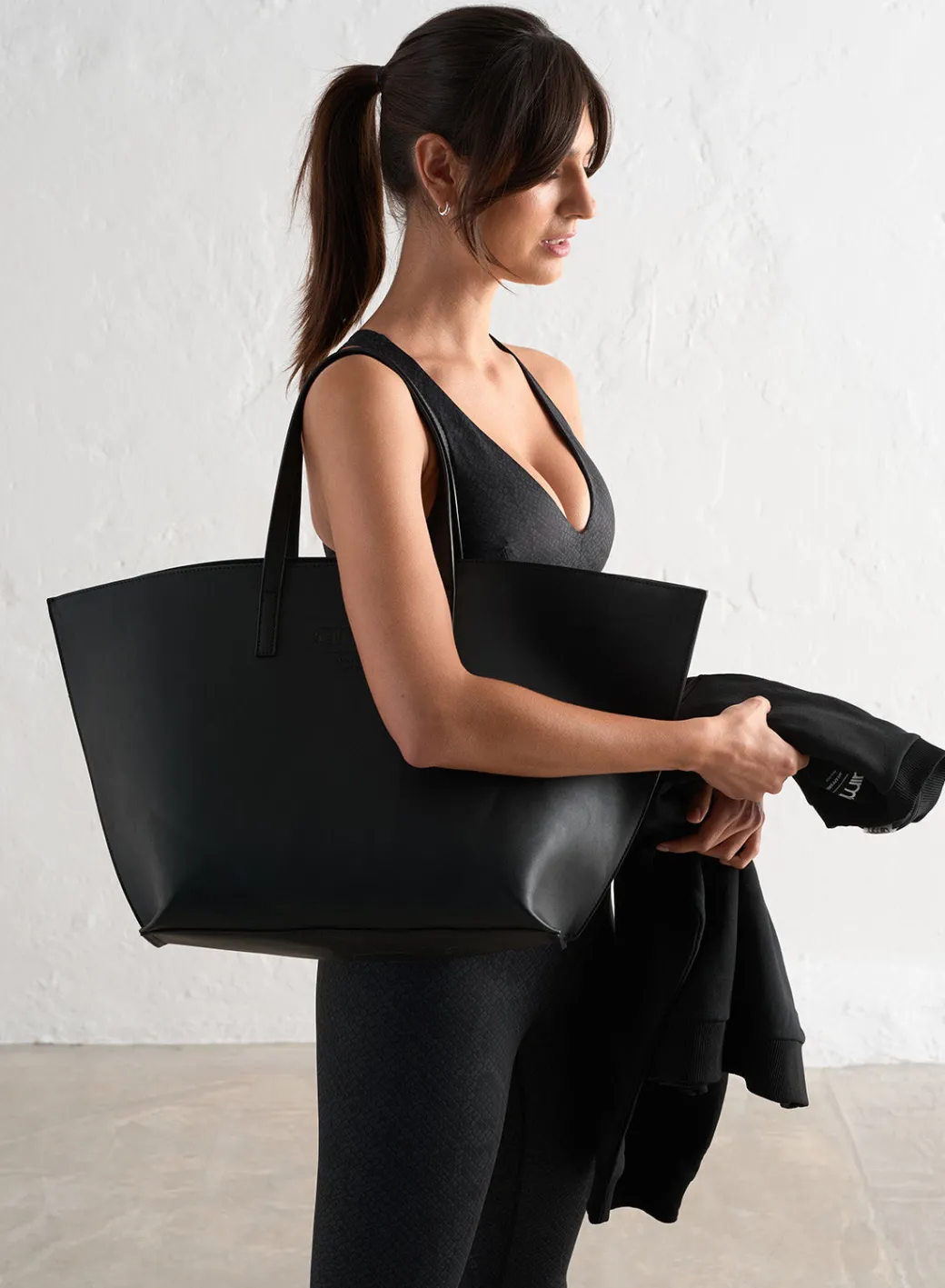 The Perfect Tote Bag*AIM’N
